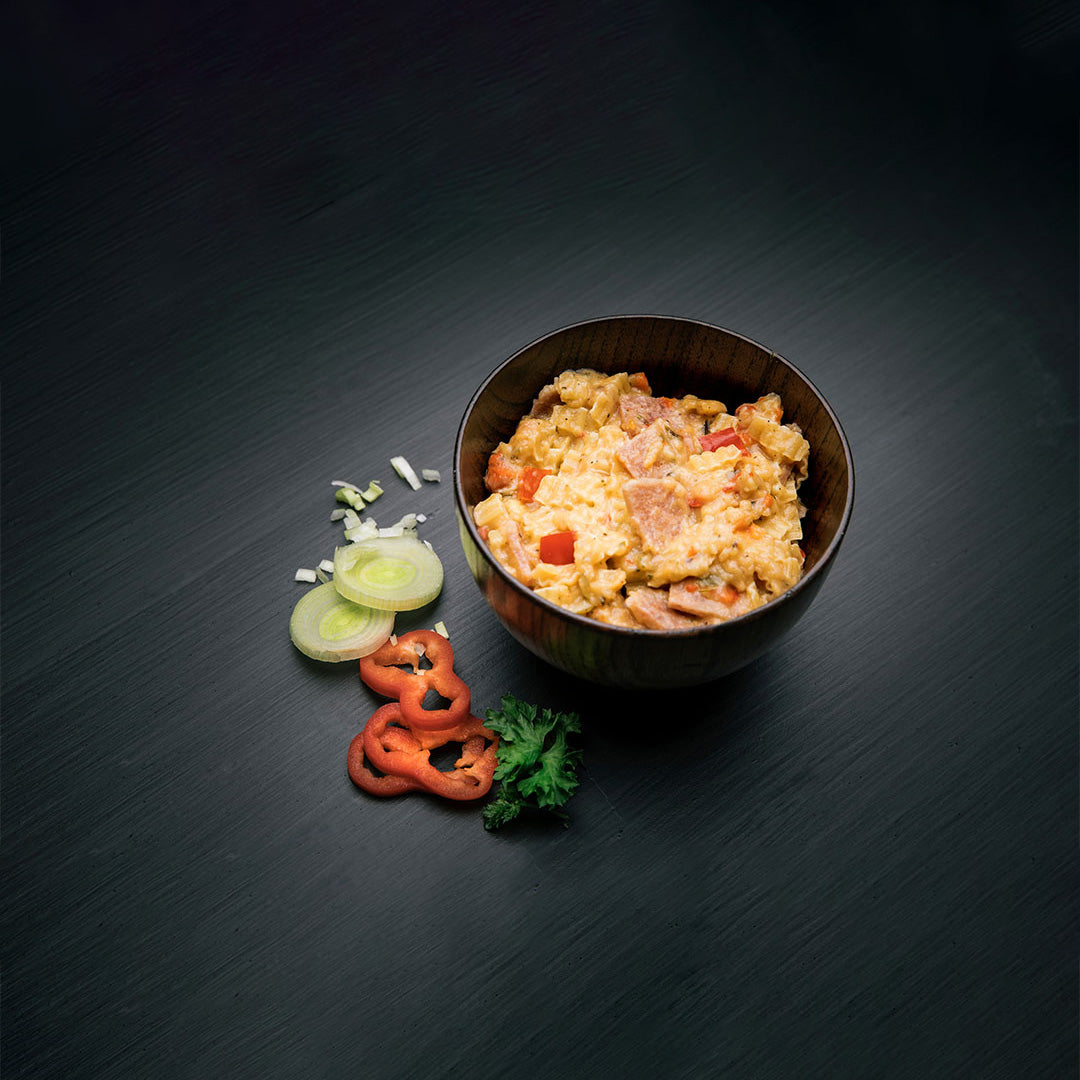 Real Turmat (Field Meal) Creamy Pasta with Pork (700kcal)