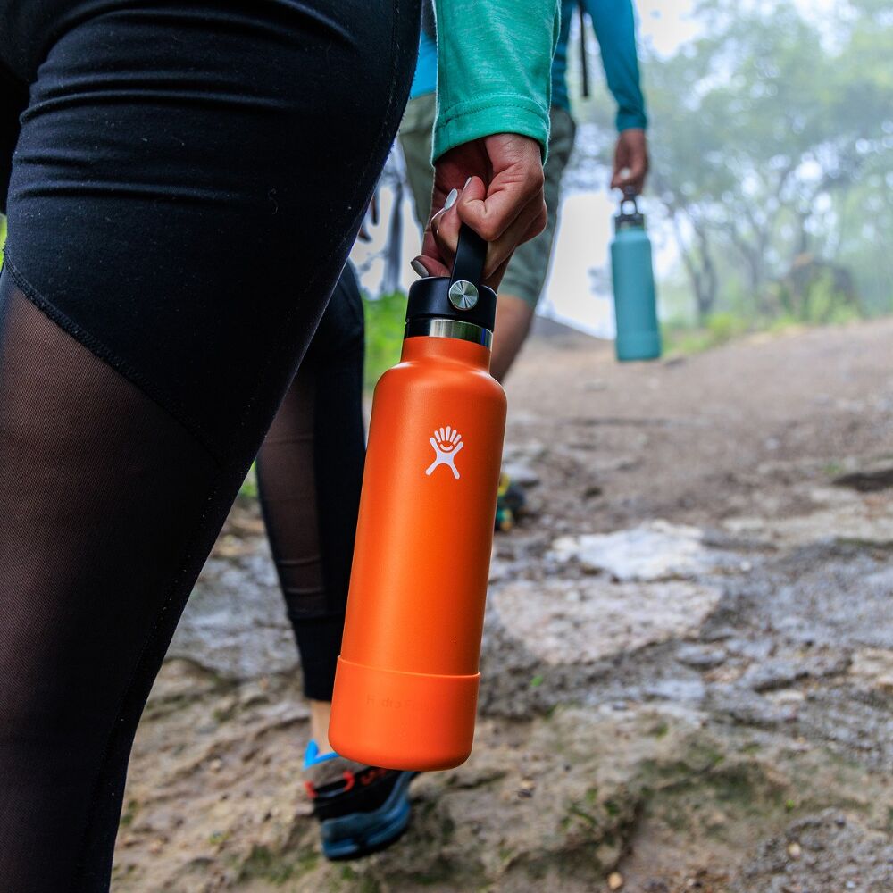 Hydro Flask 24 oz (710 ml) Standard Mouth Flex Cap Bottle